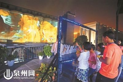 泉州市民與藝術零距離接觸 &ldquo;涂鴉&rdquo;秀在大罐上-閩南網(wǎng)