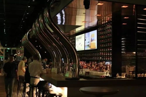 涂鴉健身房 聯(lián)合辦公空間 自帶 啤酒廠 工作和生活竟在這潮牌酒店里完美無縫連接