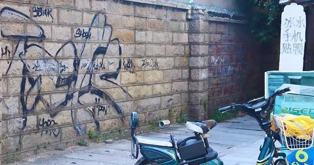 告別學(xué)生時代買的第1部手機(jī),這仍是泉州最大的一條商業(yè)IT街