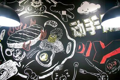 2年狂開(kāi)1800家?想吃還要自己煮?泉州這家鐵板料理憑什么?